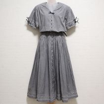 黒×白サテンリボン使いセーラーカラーギンガムワンピース