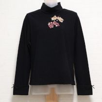 黒タータンリボン刺繍ニットハイネック