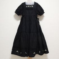 黒鈴蘭刺繍ワンピース