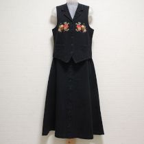黒グズベリー刺繍ベスト&スカート