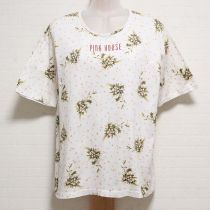 白白い花ブーケTシャツ