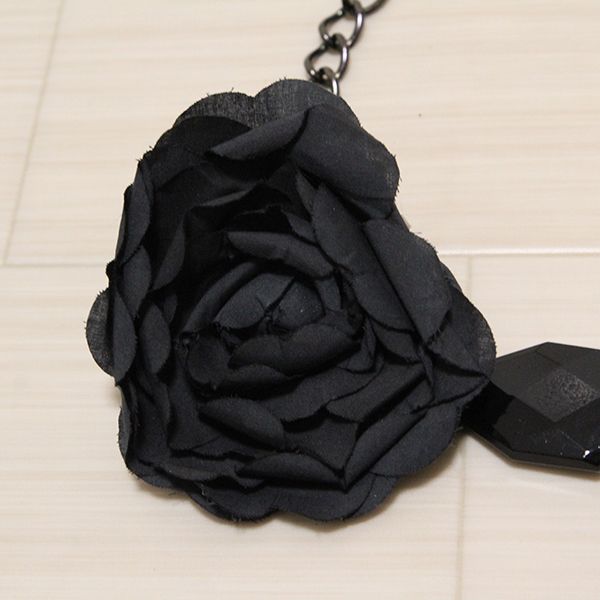 黒2WAY薔薇ネックレス