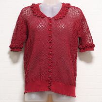 赤モチーフ付き透かし編みコットンカーディガン
