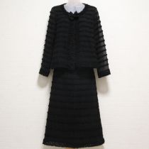 黒シフォンピコフリルレイヤーブラウス&スカート