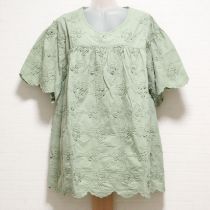 薄荷立体花柄刺繍チュニックブラウス