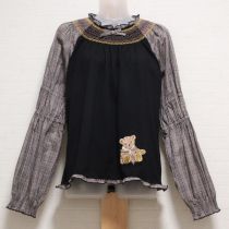 黒系宝石くま刺繍スモッキングカットソー【L】