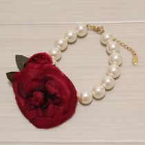 薔薇モチーフ付きパールブレスレット