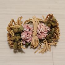 ピンク系小花と藁束コサージュ