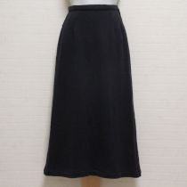 紺エンブレム刺繍スウェットスカート
