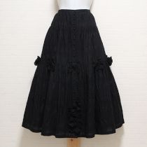 黒ライン刺繍ローンスカート