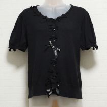 黒リボン使いニットカーディガン
