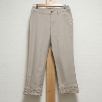 ベージュフラワーレース使いストレッチパンツ【9号】