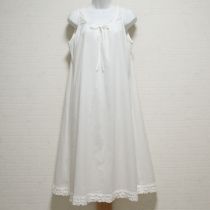 オフ白ピコフリルローンワンピース
