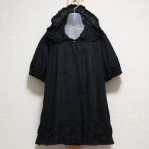 黒ピコ飾りフード付きローンチュニックブラウス