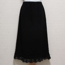 黒レース使いニットスカート