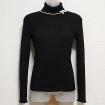黒配色リボンリブハイネックセーター