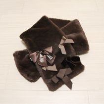 こげ茶リボン使いマフラー