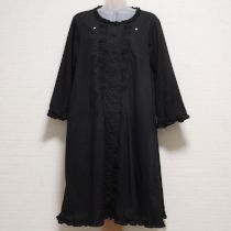 黒ロゴ刺繍ローンワンピース