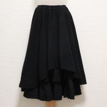 黒イレギュラーヘムレイヤー風スカート