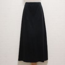 黒カットソーAラインスカート【M】