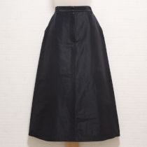 黒ポリAラインスカート