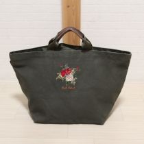 カーキブーケ刺繍トートバッグ