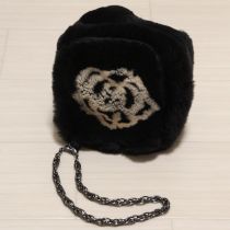 黒カメリアファーポーチ