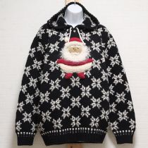 黒サンタモチーフ雪柄フード付きセーター