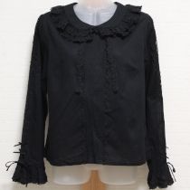 黒挟みレース使い後ろ開きブラウス