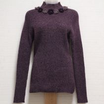 パープル系花モチーフミックスハイネックセーター【M】