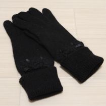 黒花モチーフ付き手袋