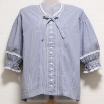ブルーギンガムロゴ刺繍ブラウス