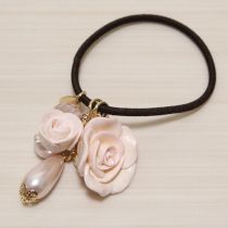 ピンク薔薇モチーフヘアゴム