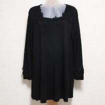 黒モチーフ付きチュニックカットソー【4(11号)】