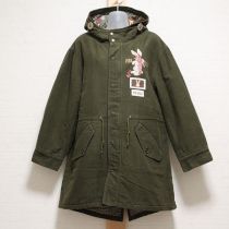 カーキオータムチェリーとうさぎ刺繍ゼッケンコート