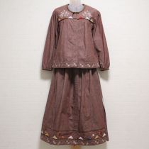 茶桑の実ブーケ刺繍デニムブラウス&スカート