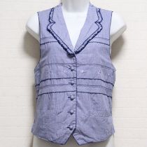 ブルーチェックすみれ刺繍ベスト