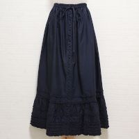 紺裾ピコフリルスカート