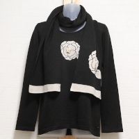 黒カメリア編み込みセーターマフラー付き【9号】