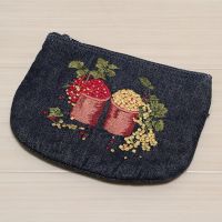 紺グズベリー刺繍ポーチ