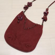 ボルドー花モチーフスウェードショルダーバッグ
