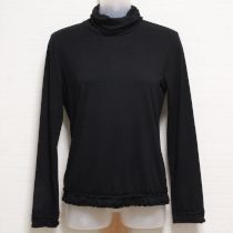 黒フリル使いハイネックカットソー【11号】