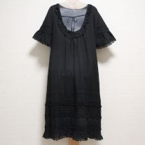 黒黒レース使いワンピース