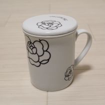 白カメリアハーブティ陶器マグカップ