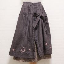 茶薔薇刺繍レイヤー風たくし上げデニムスカート