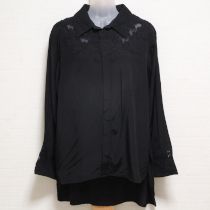 黒チュール×レースブラウス