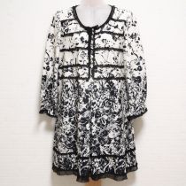 オフ白×黒花柄チュニックブラウス【3(9号)】