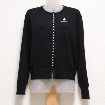 黒うさぎ刺繍入りパールボタンカーディガン【3(9号)】