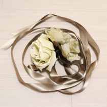 グリーン系サテンリボン付き薔薇ブーケコサージュ