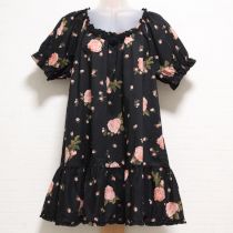 黒モチーフ付き薔薇ptチュニックブラウス